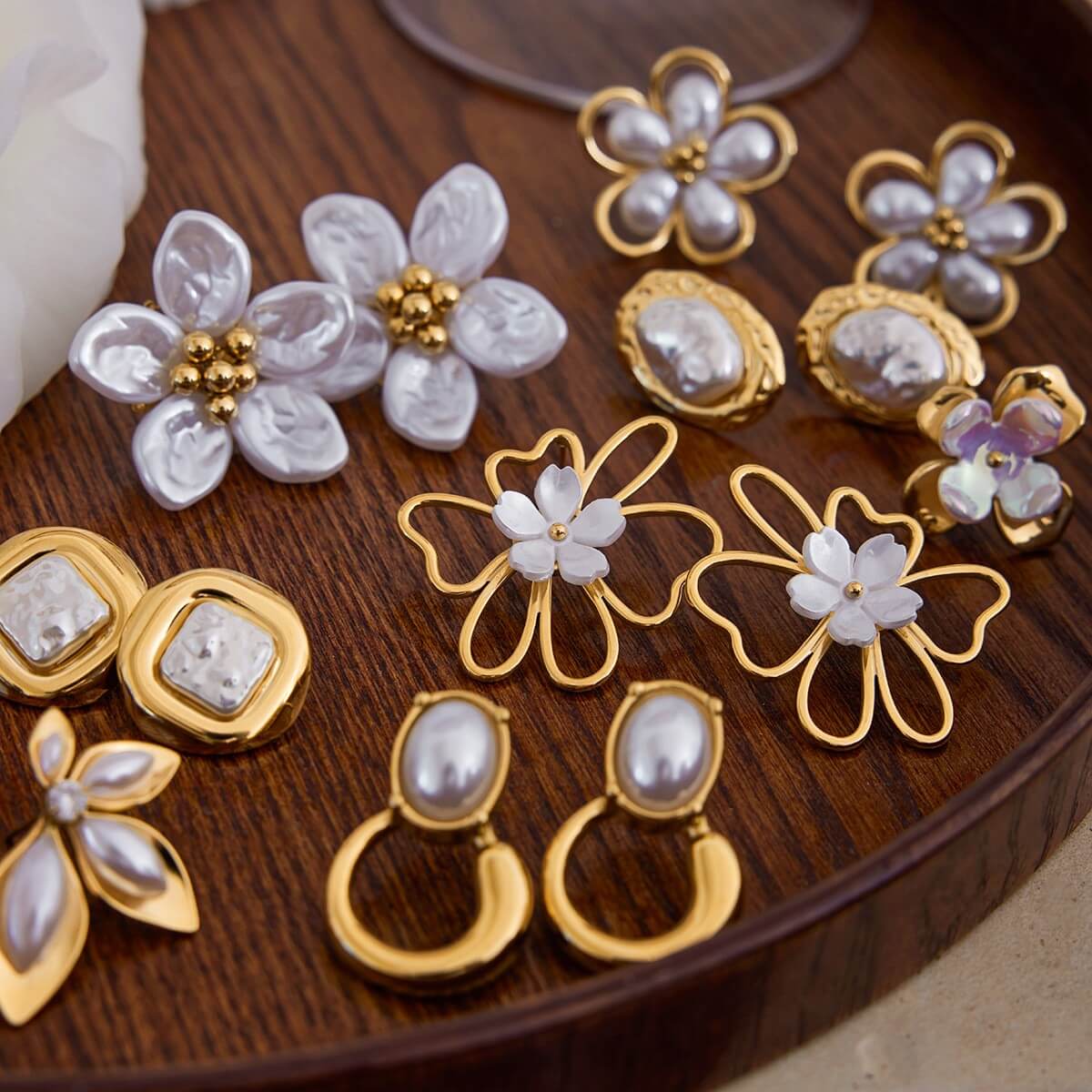 Vintage Floral Pearl Earrings