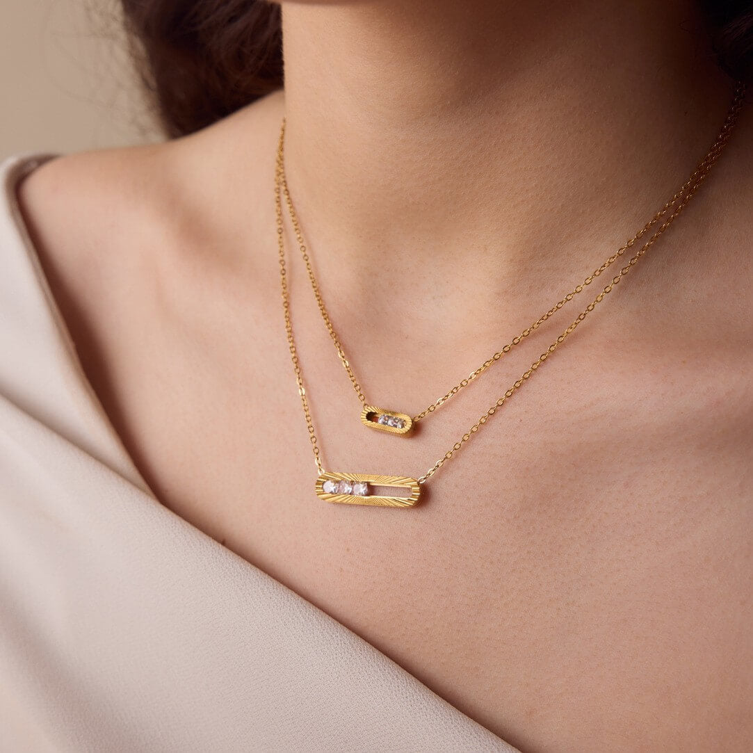 Movable Zirconia Oval Pendant Necklace