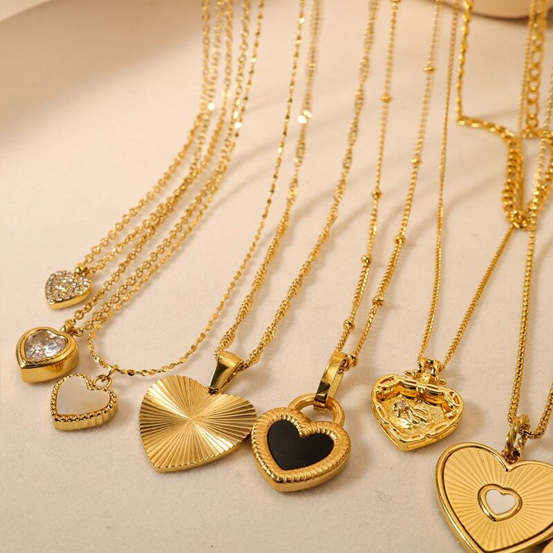 Vintage Gold Heart Pendant Necklace