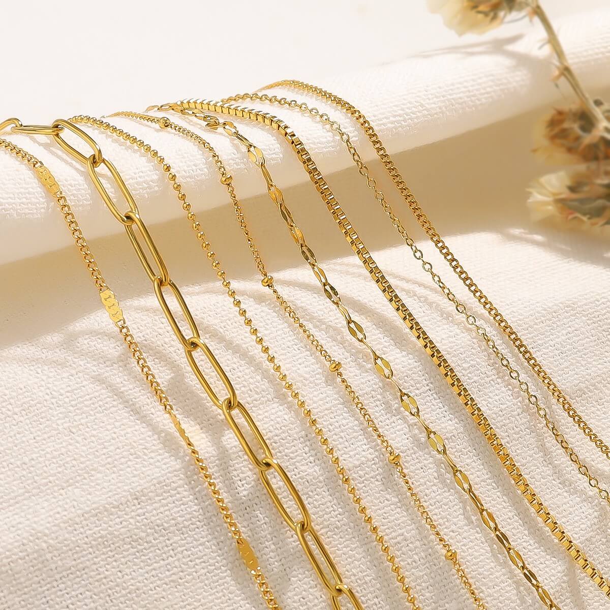 Classic Gold Chain Necklace Collection