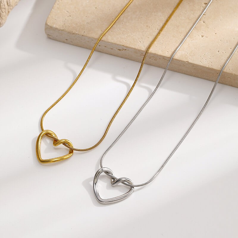 Waterproof Hollow Heart Snake Chain Necklace