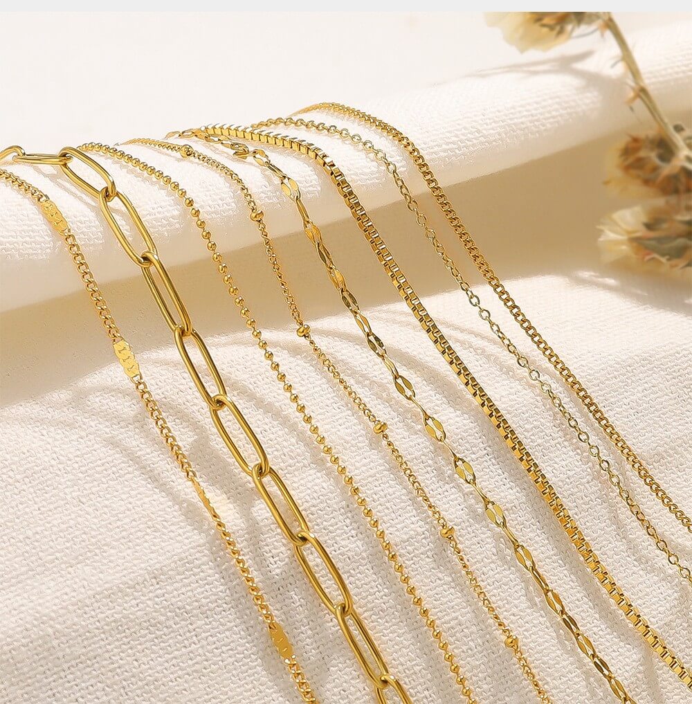 Classic Gold Chain Necklace Collection