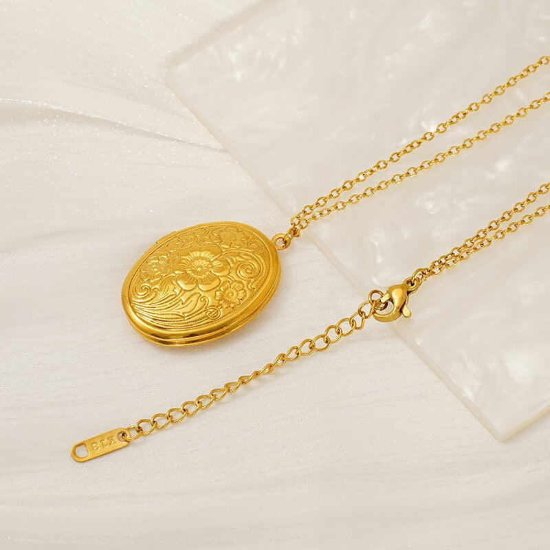 Waterproof Vintage Statement Pendant Necklace