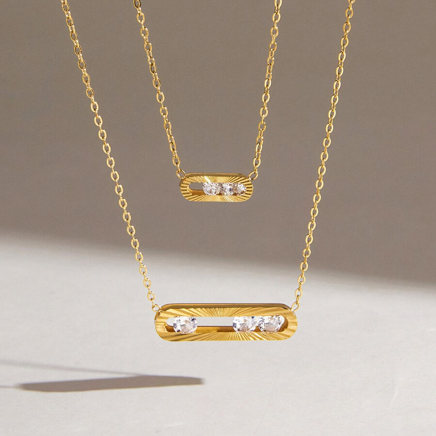 Movable Zirconia Oval Pendant Necklace