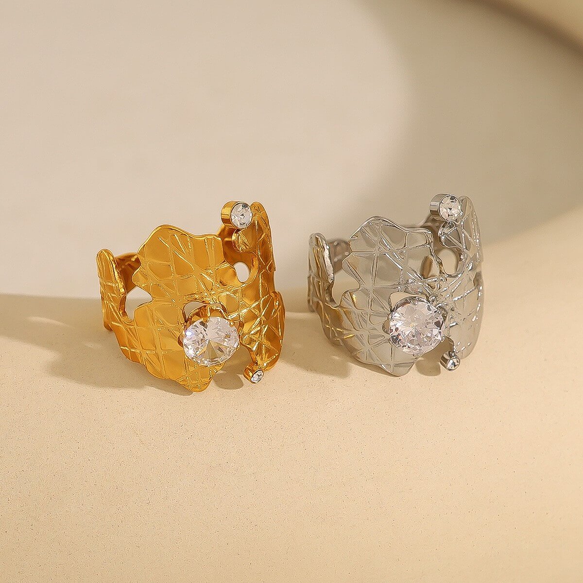 Textured Lattice Crystal Solitaire Ring