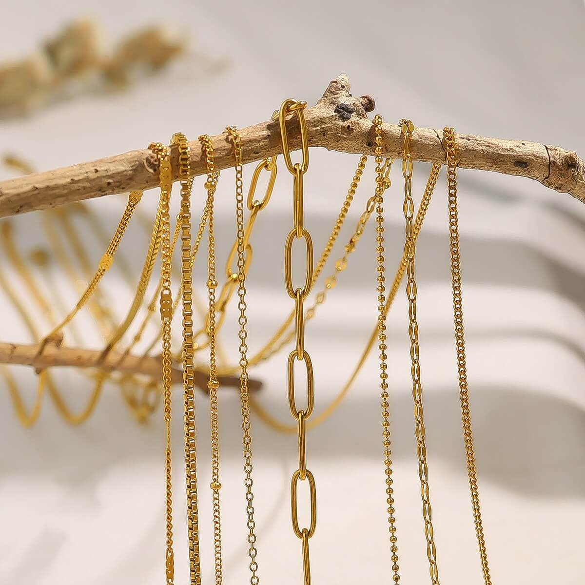 Classic Gold Chain Necklace Collection