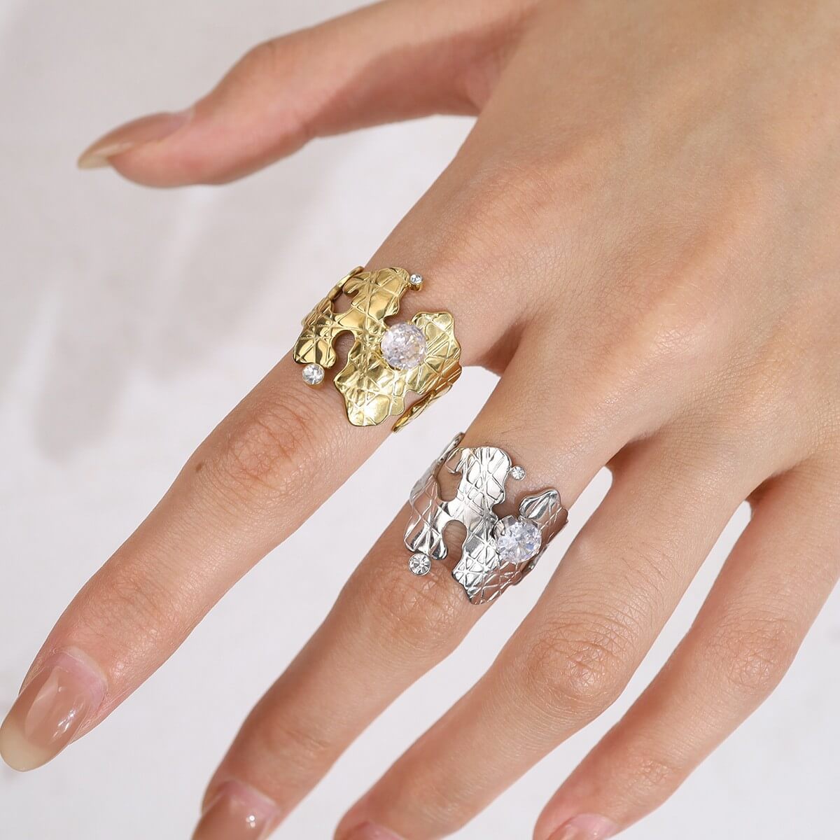 Textured Lattice Crystal Solitaire Ring