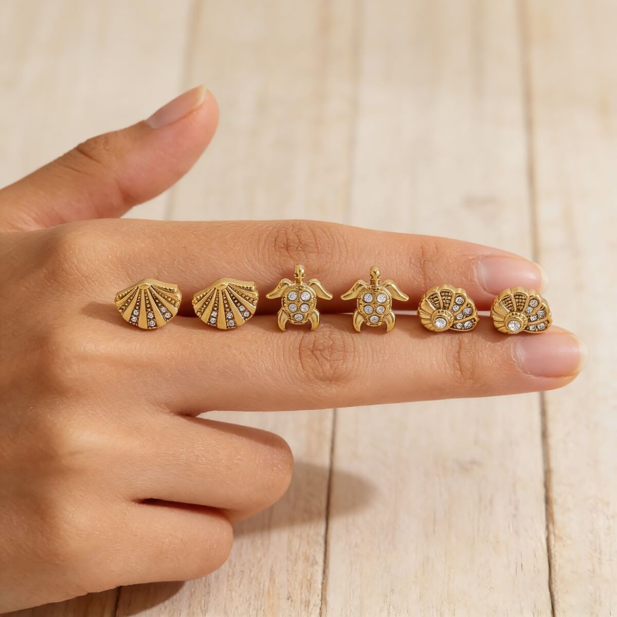 Ocean Crystal Shell & Sea Turtle Stud Earrings