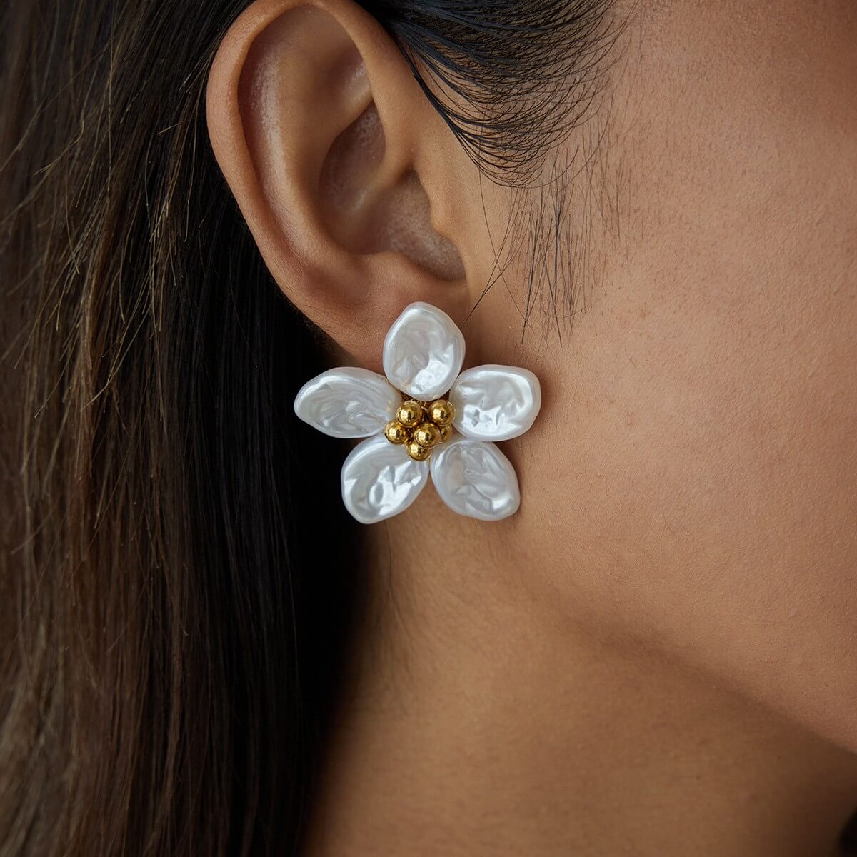 Vintage Floral Pearl Earrings