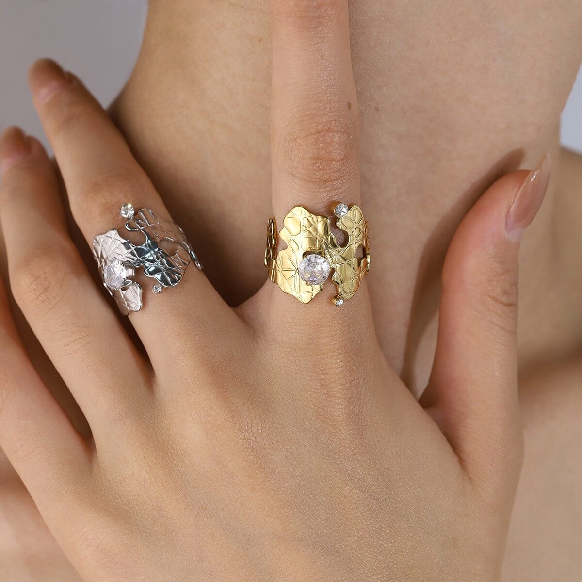 Textured Lattice Crystal Solitaire Ring