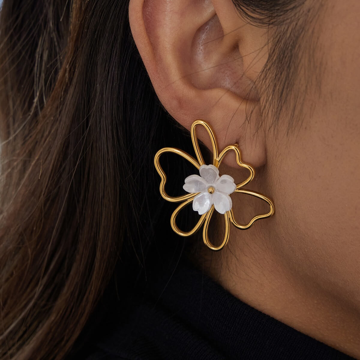 Vintage Floral Pearl Earrings